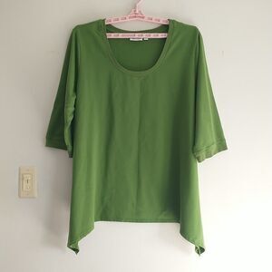 New D&Co Tunic Top Womens 3X Kelly Green 3/4 Sleeve Scoop Neck Assymetrical Hem